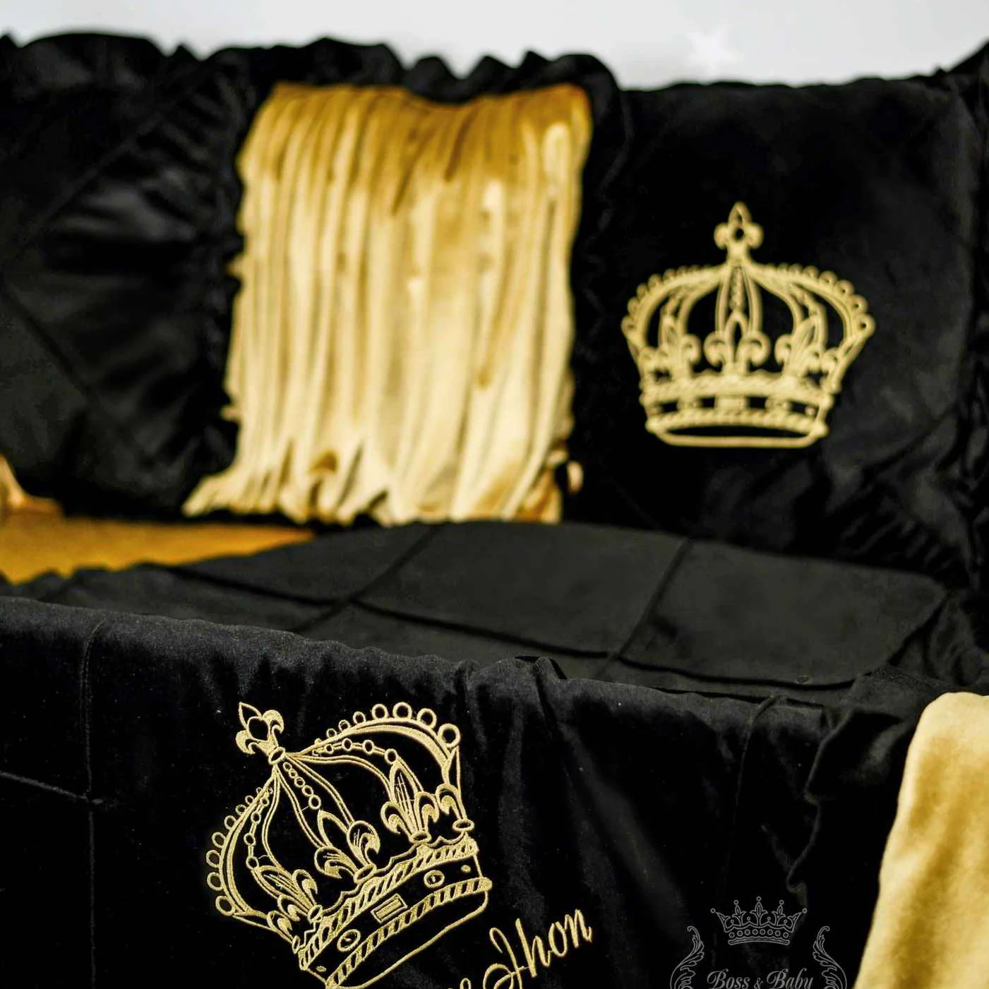 Black and Gold Baby Crib Bumpers – Luxury King Theme - Image 3