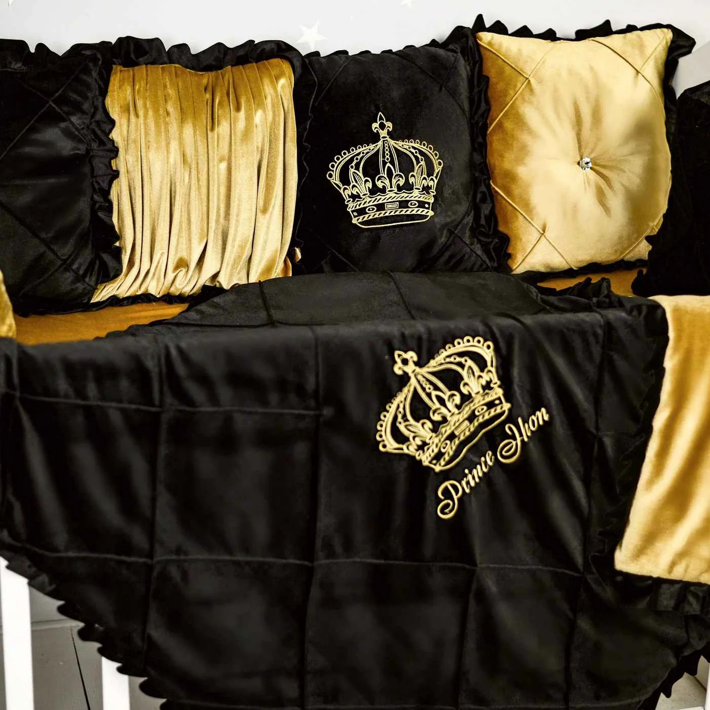 Black and Gold Baby Crib Bumpers – Luxury King Theme - Image 6