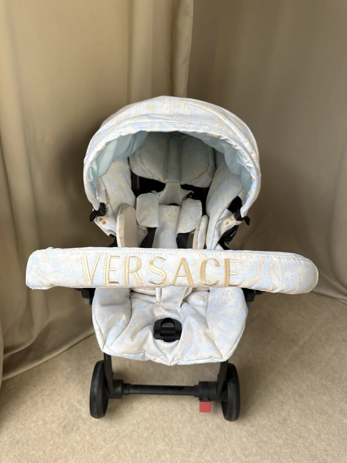 Luxury Baroque Baby Car Seat Cover Set – Elegant Pattern Design - Image 4