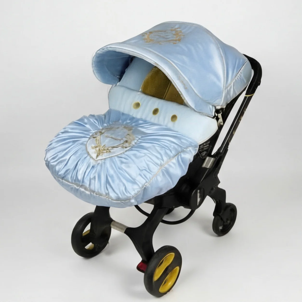 Light Blue Baby Car Seat Cover Set with Gold Embroidery - Image 4