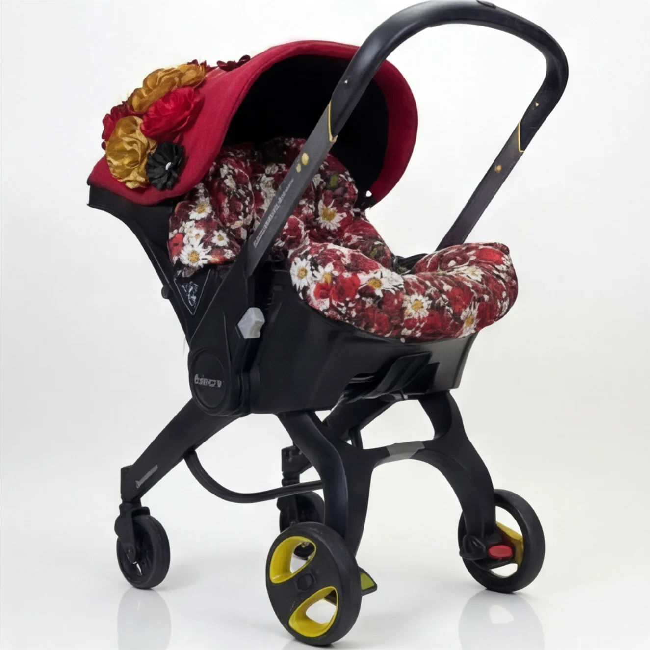 Red Floral Baby Car Seat Cover – Elegant Girl Design - Image 4